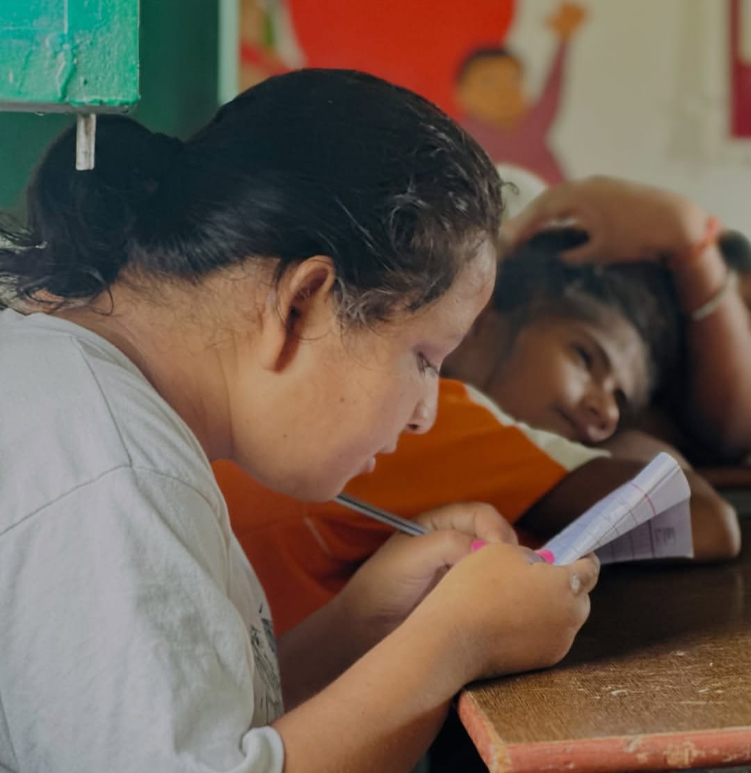 Children reading books